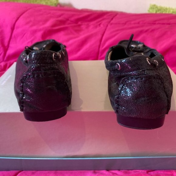 Michael Kors Black Moccassins for Women - Picture 2 of 8